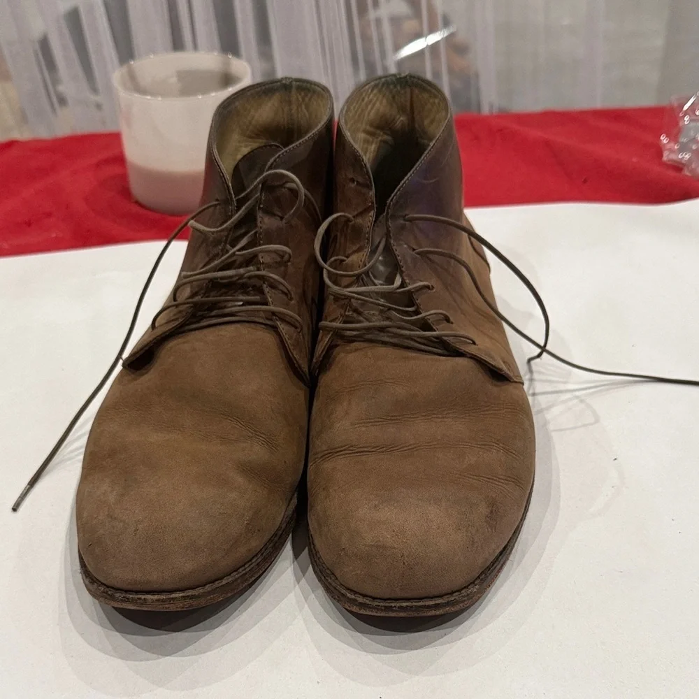 Nisolo Tan Leather Chukka Boots